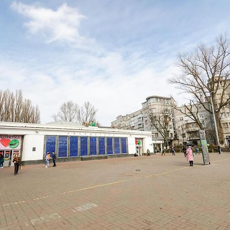 Sun City Hostel Kyiv Exterior photo